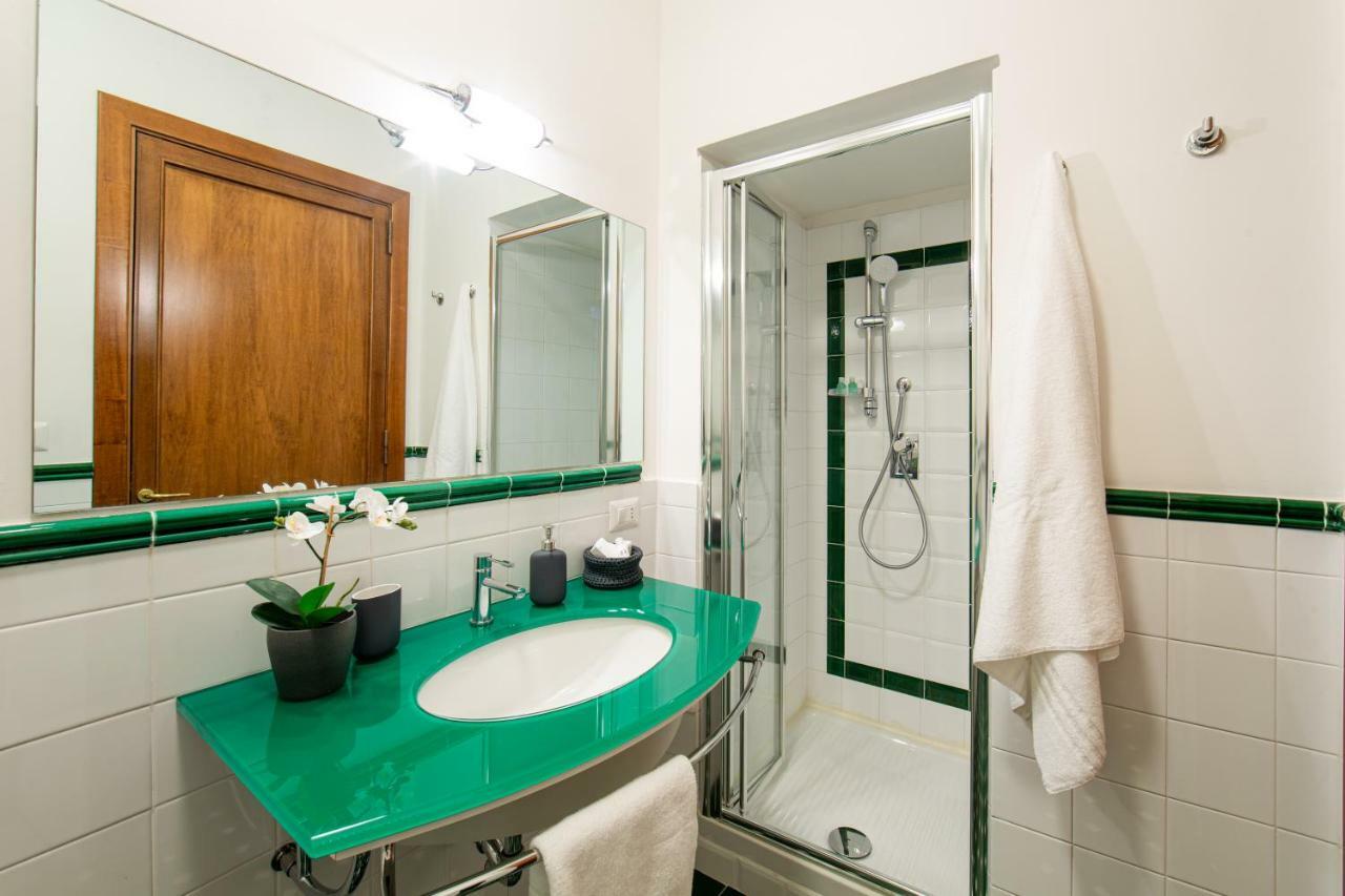 Lombardia40 Luxury Suites Roma Exterior foto